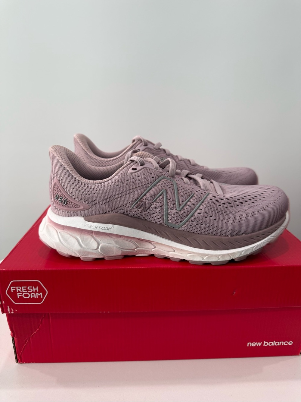 New Balance Women's Violet  Running Shoes Fresh Foam X 860v13 Brand New